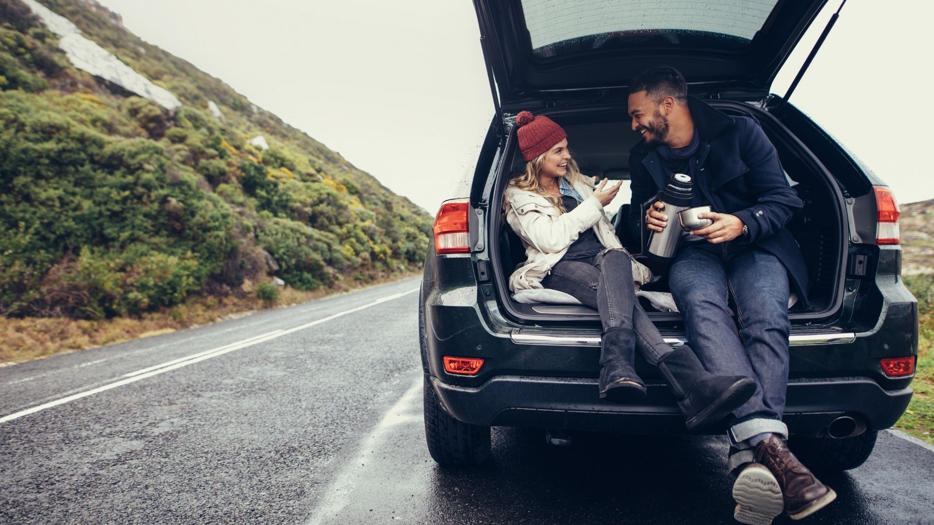 7 Best Ways to Stay Awake on Long Drives During A Roadtrip