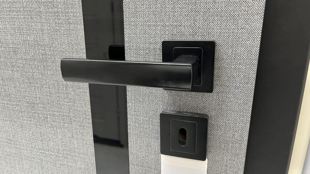 Best Travel Accessories That Will Make Traveling Stress-free hotel door security
