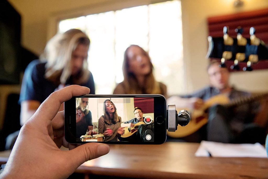 iPhone microphone