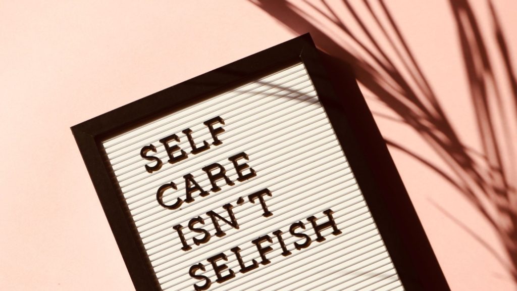 15 Amazing Self-Improvement Books To Change Your Life