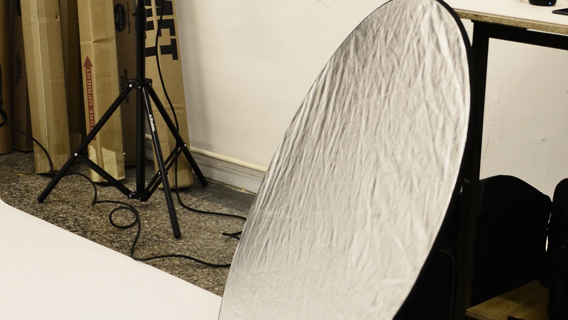 reflector bounce light why