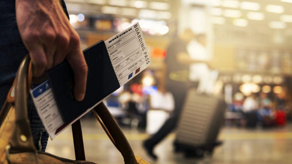 Do you ever wish you could travel like a pro without breaking the bank? Well, my friend, you've come to the right place! In this blog post, I'm going to share with you 20 tips to help you travel smart, save money, and avoid costly mistakes.