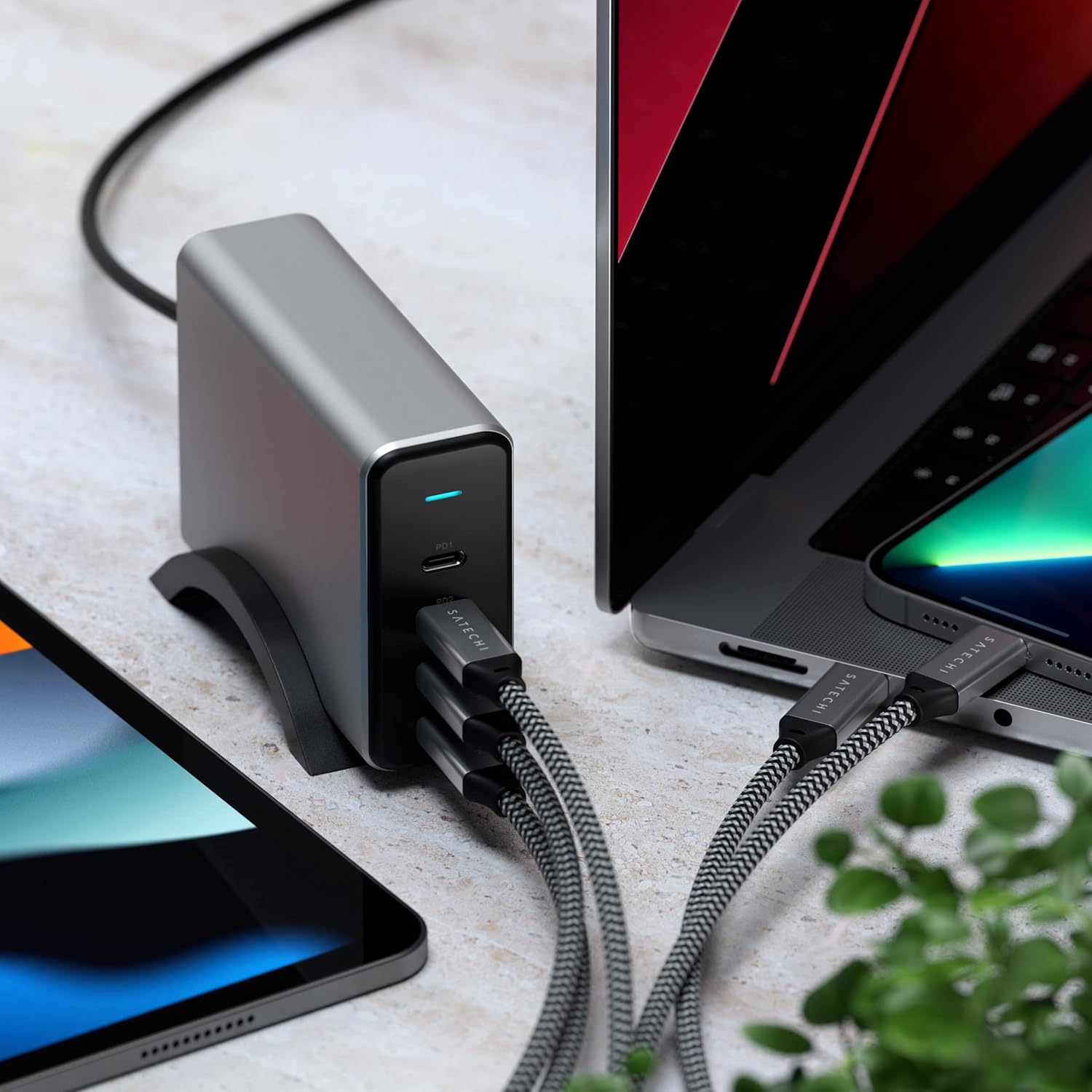 Satechi 165W USB-C GaN Charger